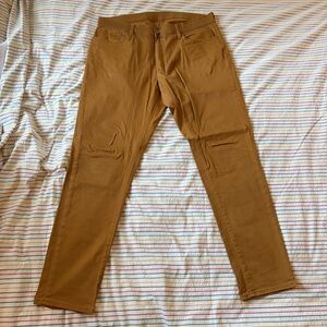Uniqlo Men's soft stretch chinos, honey brown, XL (36-39 inch waist)